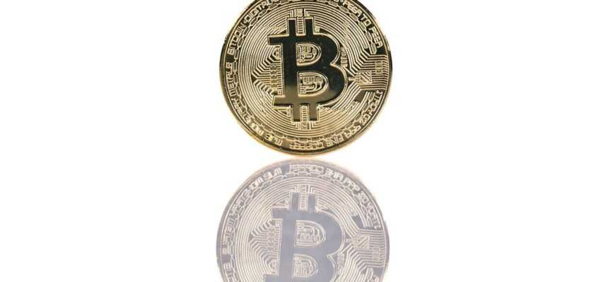 bitcoin, cryptocurrency, crypto, money, digital currency, blockchain, finance, stock market, stock exchange, isolated, bitcoin, crypto, crypto, stock market, stock market, stock market, stock market, stock market